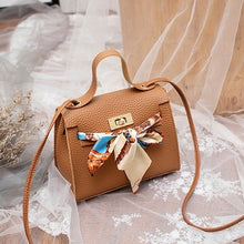 Load image into Gallery viewer, Designer Fashion Graffiti Women Handbags PU Leather Small Flap Bag Luxury Crossbody Bags For Women Evening Clutch Purse 2019